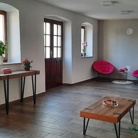 Holiday Home For 8 People, Pool + Sea View Vilanija Εξωτερικό φωτογραφία