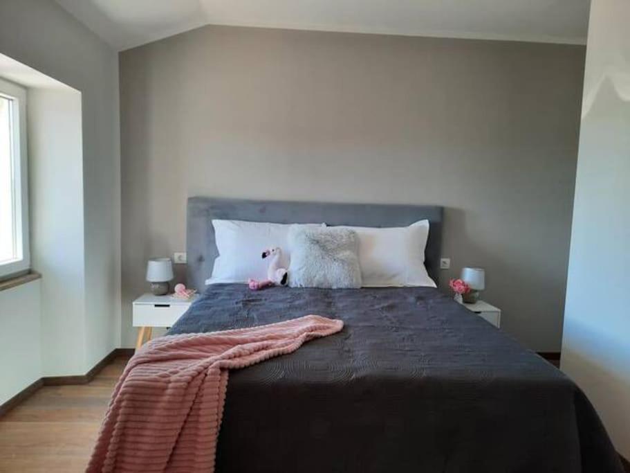 Holiday Home For 8 People, Pool + Sea View Vilanija Εξωτερικό φωτογραφία