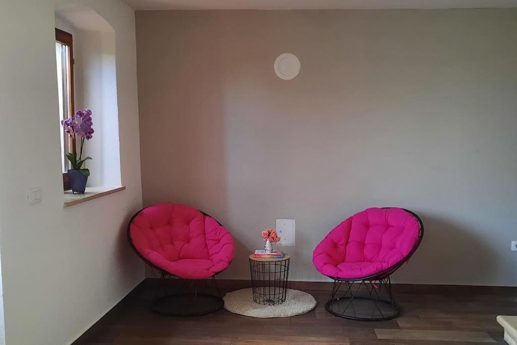 Holiday Home For 8 People, Pool + Sea View Vilanija Εξωτερικό φωτογραφία