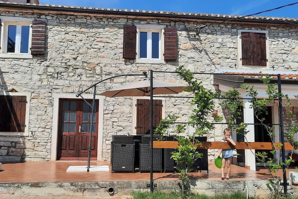 Holiday Home For 8 People, Pool + Sea View Vilanija Εξωτερικό φωτογραφία